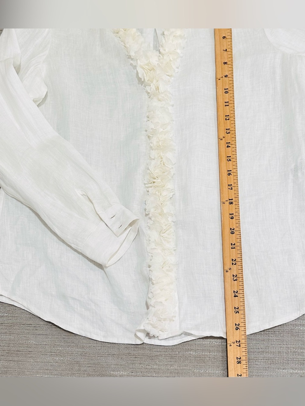 Chico's White 100% Linen Flower Embellished Ruffle Blouse Shirt Top Size 0 US 4 - Picture 8 of 9